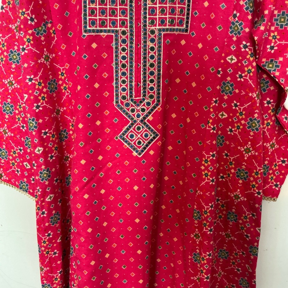 Pakistani/Indian 2-piece dress (kameez,trouser) by Nishat-XS